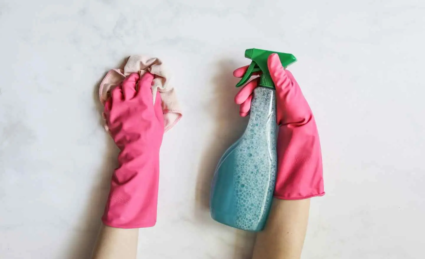 Sanificare casa con il fai da te è inutile o dannoso? Ecco il metodo efficace per sanificare casa senza utilizzo di prodotti chimici